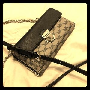 Michael Kors Wallet Crossbody